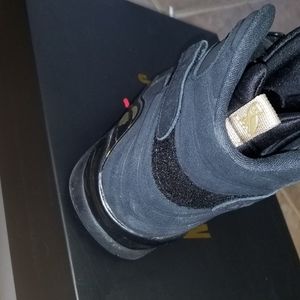 Men ovo jordans dead stock